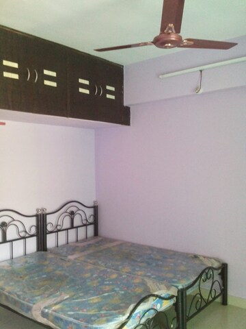 Room in 2 BHK Apartment at Arm Arcade, Kharghar – for Rent