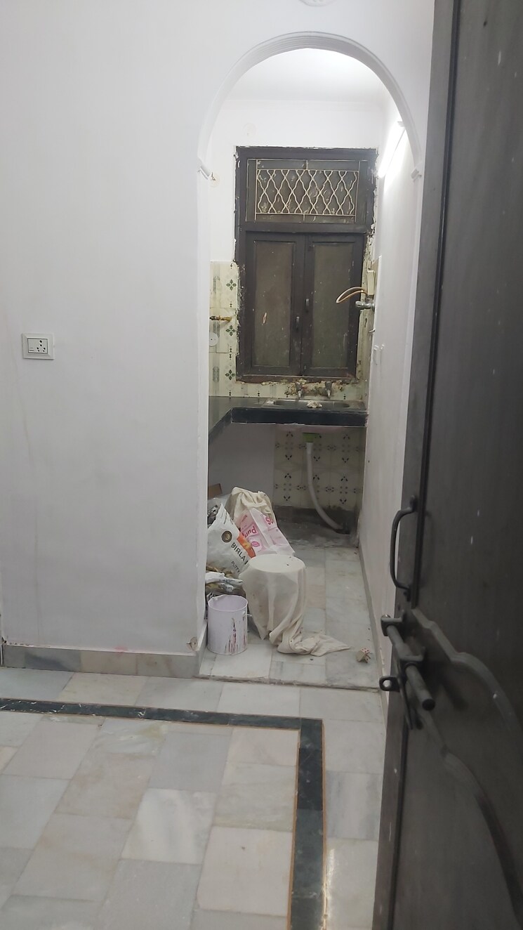 Bathroom, mayur vihar 2.5 Bedroom 580 Sq.Ft. Builder Floor In Mayur Vihar Delhi 8106271