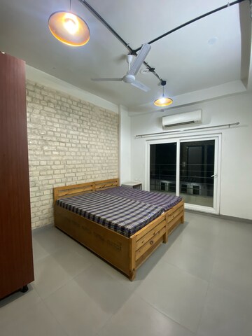 Bedroom in 2 BHK Builder Floor at Ansal Plaza Sector-23, Carterpuri – for Rent