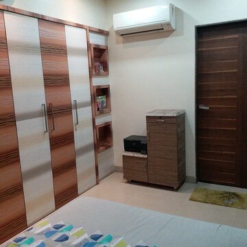 Furnished Amenities in 2 BHK Apartment at Madhav Palacia, Ghodbunder Road – for Rent