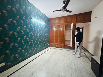 Room in 2 BHK Independent House at Ansal Plaza Sector-23, Sector 23 – for Rent