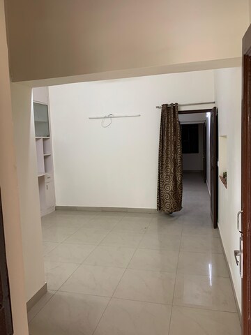 Room in 2 BHK Builder Floor at Kalkaji – for Rent