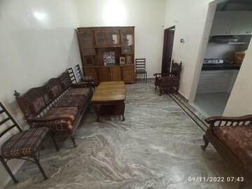 Parking in 1 BHK Independent House at Unitech Infospace, Sector 21 – for Rent