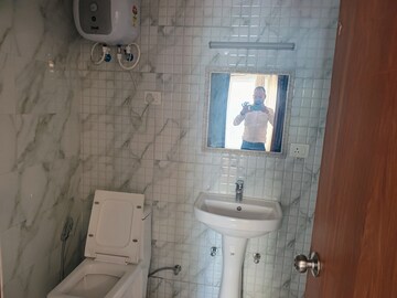 Attached Bathroom in 1 BHK Apartment at Earthcon Casa Grande II, Chi V Greater Noida – for Rent
