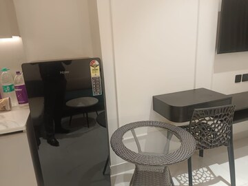 Team Area in Studio Apartment at Gaur City Center, Sector 4, Greater Noida – for Rent