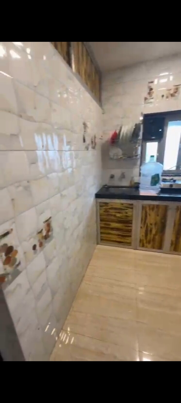 Bathroom, bandra west 1 Bedroom 450 Sq.Ft. Independent House In Bandra West Mumbai 8106373