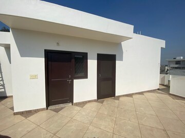 1.5 BHK Independent House – Exterior View View at RWA Apartments Sector 20, Sector 20 - for Rent