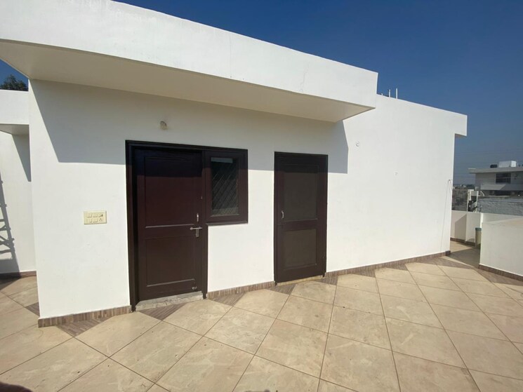 Exterior View, rwa-apartments-sector-27 1.5 Bedroom 750 Sq.Ft. Independent House In Sector 27 Noida 8106454