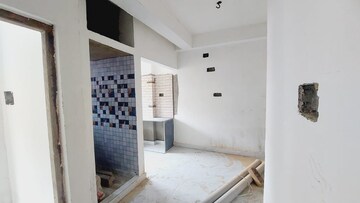 Room in 2 BHK Apartment at Sodepur – for Sale