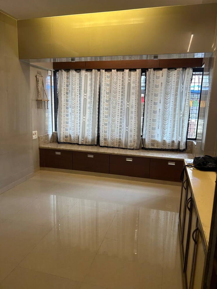 Kitchen, bandra west 1 Bedroom 500 Sq.Ft. Apartment In Bandra West Mumbai 8106483