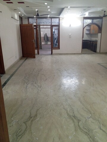 Bathroom in 4 BHK Builder Floor at Krishna Nagar – for Rent