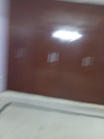Room in 4 BHK Builder Floor at Krishna Nagar – for Rent