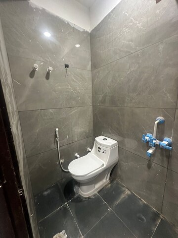 Bathroom in 1.5 BHK Independent House at RWA Apartments Sector 27, Sector 27 – for Rent