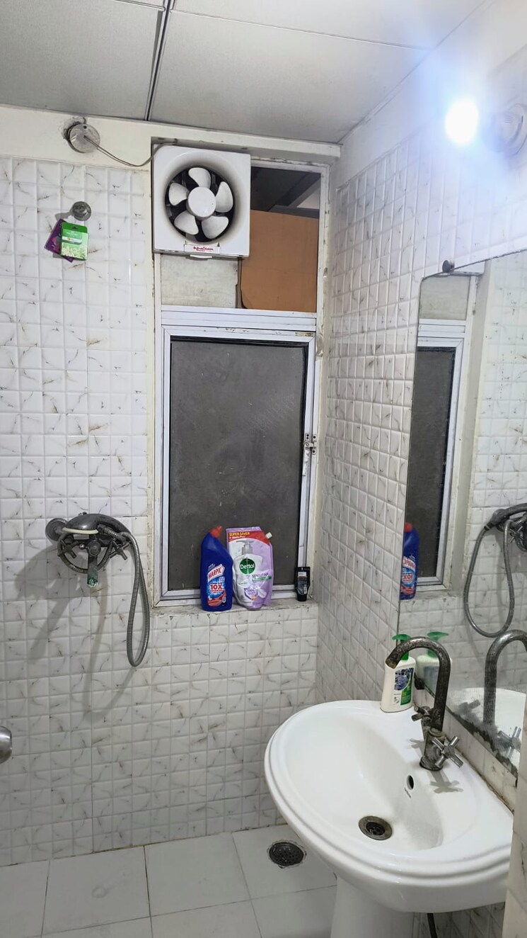 Bathroom, gaur-city-7th-avenue 2 Bedroom 1165 Sq.Ft. Apartment In Sector 4 Greater Noida Greater Noida 8106528