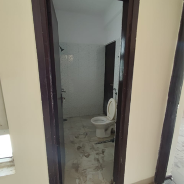 Building Lobby in 3 BHK Builder Floor at BPTP Park Elite Floors, Sector 75 – for Sale