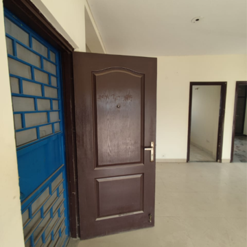 Room in 3 BHK Builder Floor at BPTP Park Elite Floors, Sector 75 – for Sale