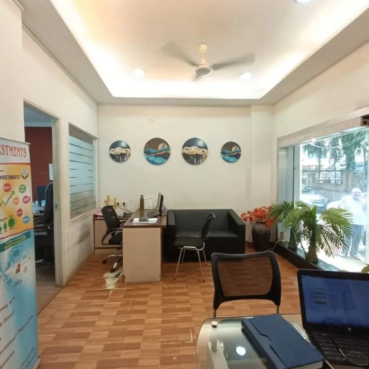 Team Area, andheri west Commercial Office Space 600 Sq.Ft. In Andheri West Mumbai 8106551