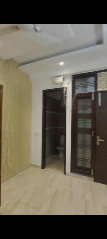 Building Lobby in 2 BHK Builder Floor at Divya Angels, Indrapuram – for Rent