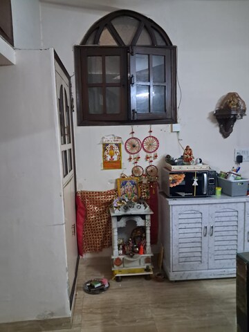 Furnished Amenities in 2.5 BHK Independent House at RWA Apartments Sector 29, Sector 29 – for Rent