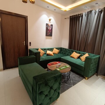 Bedroom in 3 BHK Builder Floor at BPTP Parkland Pride, Sector 77 – for Sale