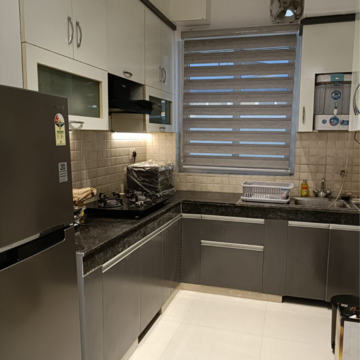 Kitchen in 3 BHK Builder Floor at BPTP Parkland Pride, Sector 77 – for Sale