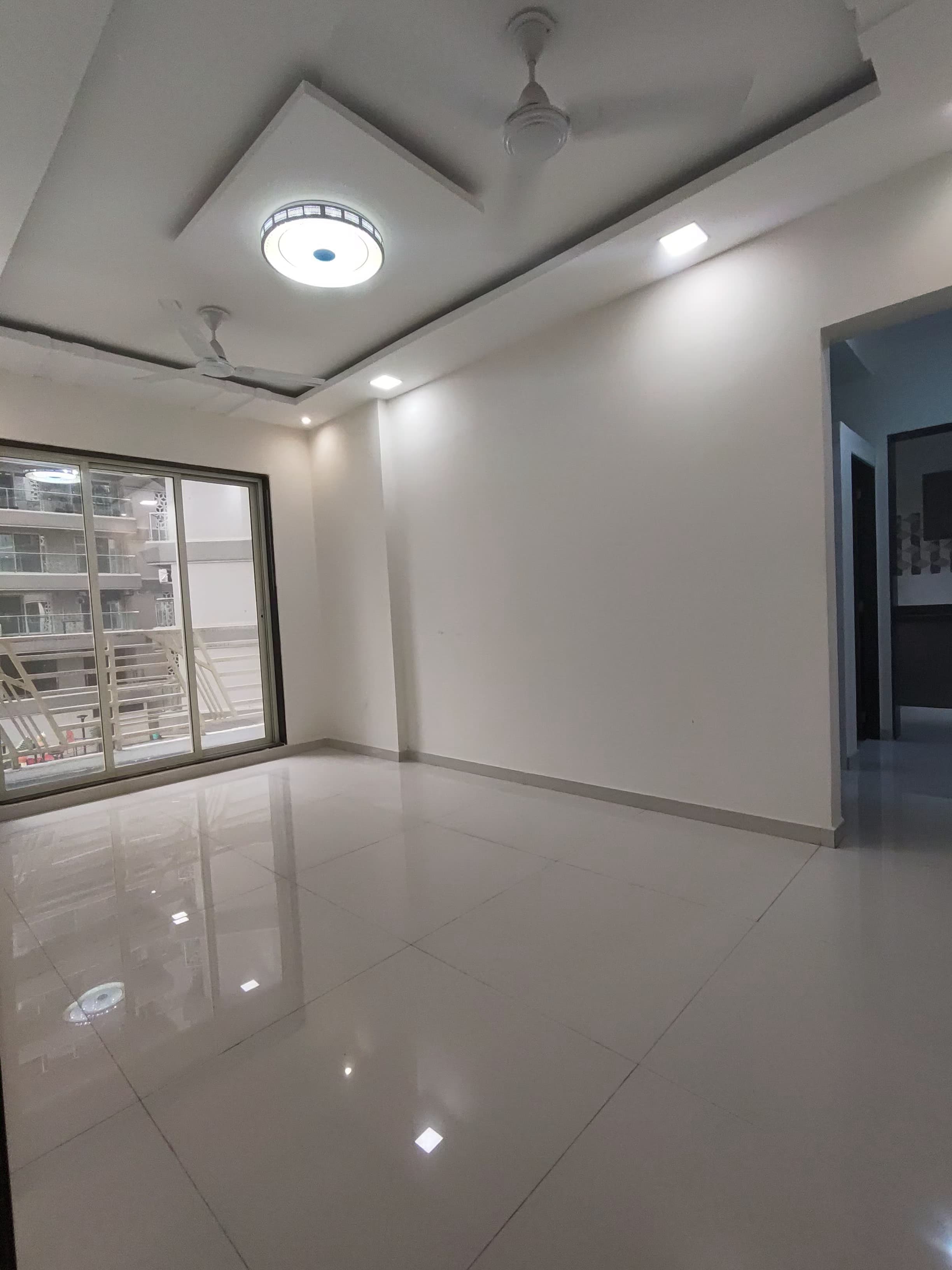 1 BHK 456 Sq.Ft. Apartment in Sunraj Solitaire