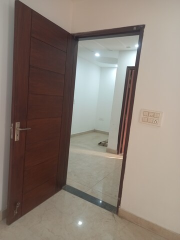 Furnished Amenities in 4 BHK Builder Floor at BP Homes, Sector 85 – for Sale