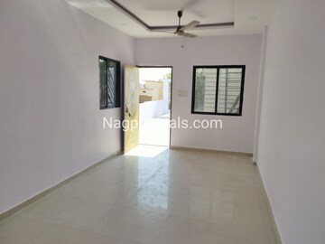 Room in 3 BHK Apartment at BPTP Discovery Park, Sector 80 – for Rent