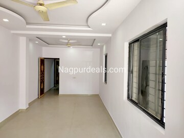 Building Lobby in 3 BHK Apartment at BPTP Discovery Park, Sector 80 – for Rent