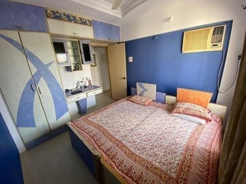 Bedroom in 1 RK Apartment at Shreeji Apartment Kandivali, Kandivali West – for Rent