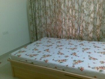 Bedroom in 1 RK Apartment at Shreeji Apartment Kandivali, Kandivali West – for Rent