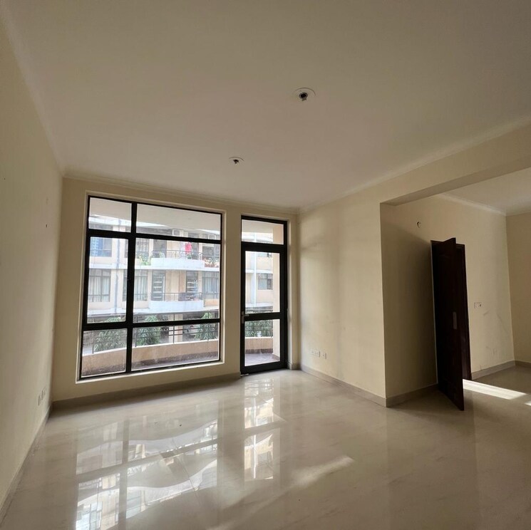 Room, sector 116 3 Bedroom 1757 Sq.Ft. Apartment In Sector 116 Mohali 8106989