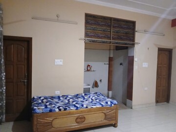 Bedroom in 2 BHK Independent House at Gomti Nagar – for Rent