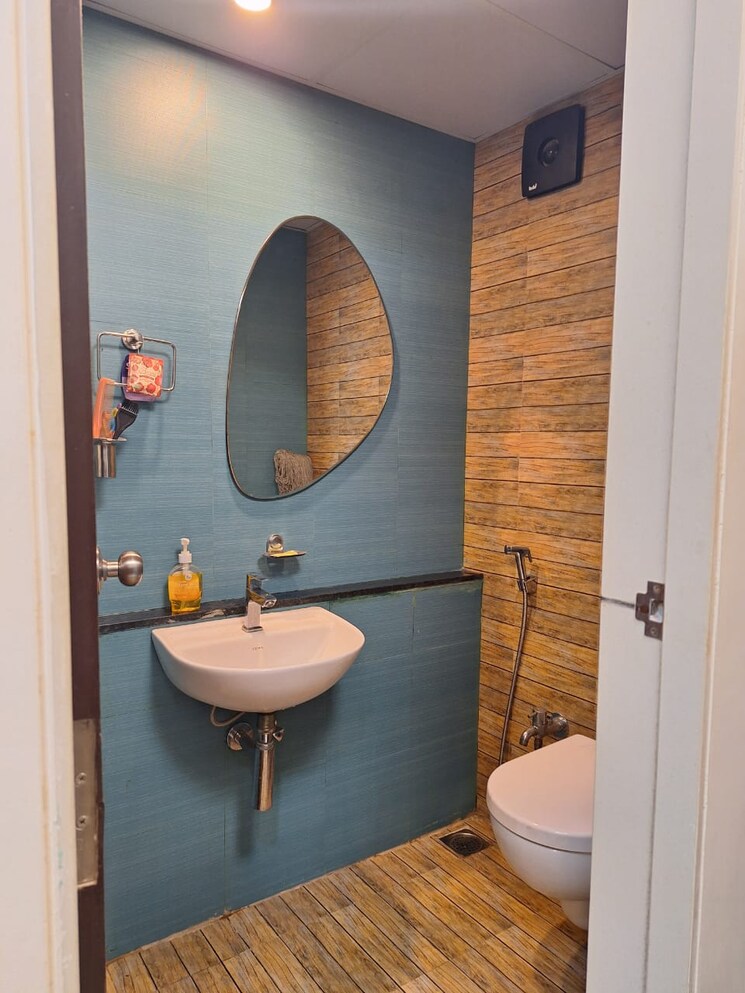 Bathroom, lodha-crown-quality-homes 1 Bedroom 317 Sq.Ft. Apartment In Majiwada Thane 8106999