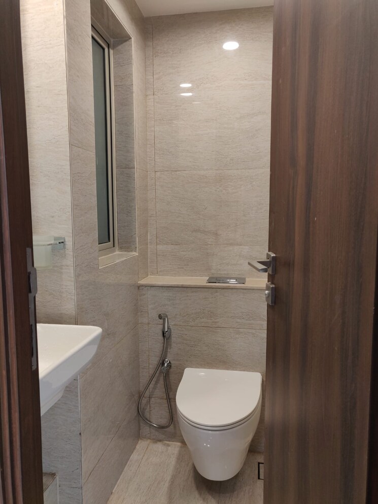 Bathroom, castle-rock 2 Bedroom 750 Sq.Ft. Apartment In Powai Mumbai 8107017
