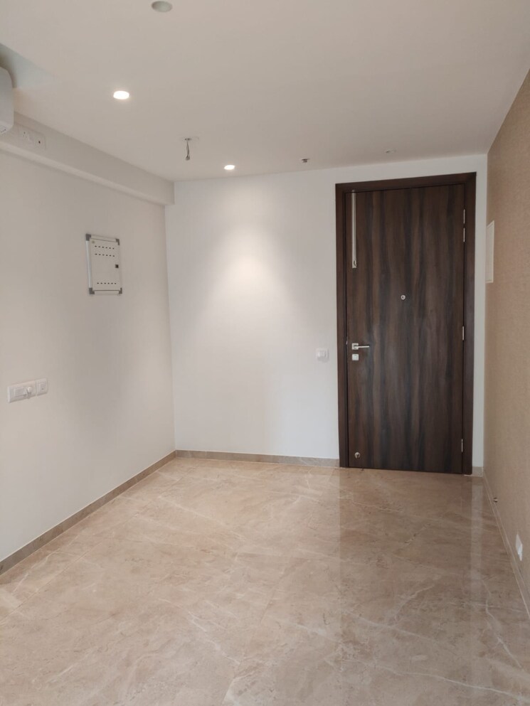 Room, castle-rock 2 Bedroom 750 Sq.Ft. Apartment In Powai Mumbai 8107017