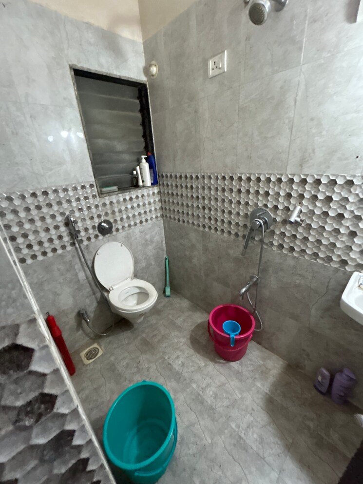 Team Area, rajaram-sukur-enclave-b-wing 1 Bedroom 810 Sq.Ft. Apartment In Kasarvadavali Thane 8107035