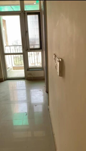 Room in 3 BHK Apartment at BPTP Park Elite Premium, Sector 84 – for Rent