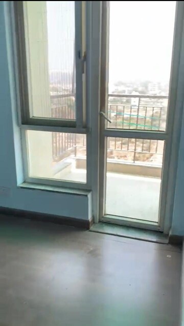 Room in 3 BHK Apartment at BPTP Park Elite Premium, Sector 84 – for Rent