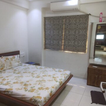 Bedroom in 2 BHK Apartment at Vasna – for Rent