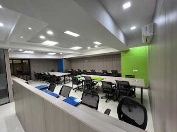 Commercial Office Space 3950 Sq.Ft. For Rent in Sindhubhavan Ahmedabad  8107108