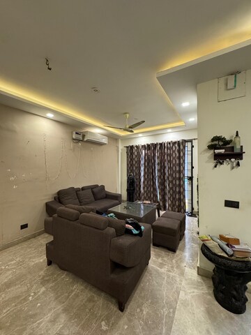 Living Room in 3 BHK Builder Floor at Sector 55 – for Rent