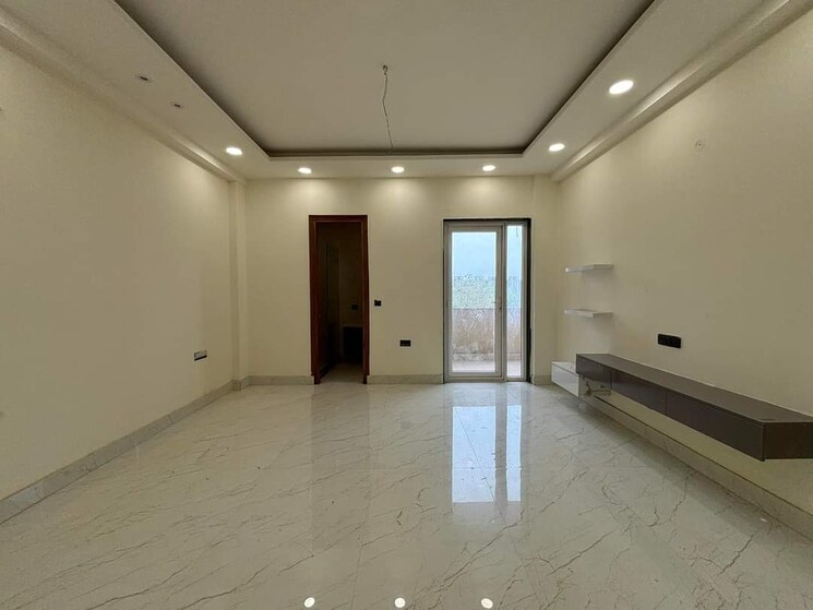 Room, sector 43 5 Bedroom 4550 Sq.Ft. Builder Floor In Sector 43 Faridabad 8107179