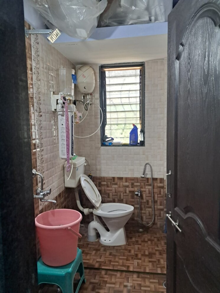 Bathroom, abc-plaza 1 RK 350 Sq.Ft. Apartment In Pradhikaran Pune 8107187