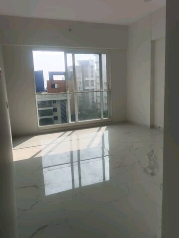 Room in 2 BHK Apartment at Emerald Isle 2, Powai – for Rent