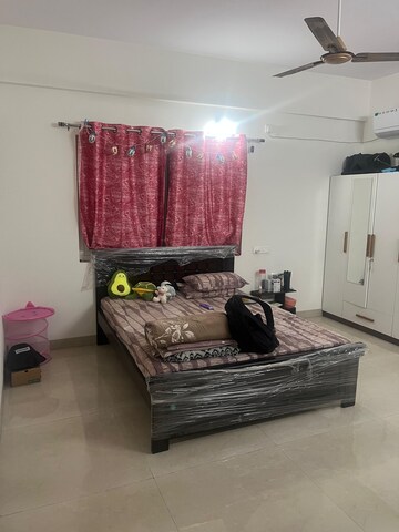 Room in 3 BHK Apartment at Asian Sun City, Kothaguda – for Rent