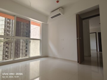 Room in 2.5 BHK Apartment at Lodha Codename Premier, Dombivli East – for Rent