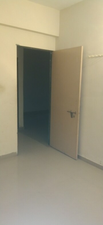 Room in 1 BHK Apartment at Chandkheda – for Rent