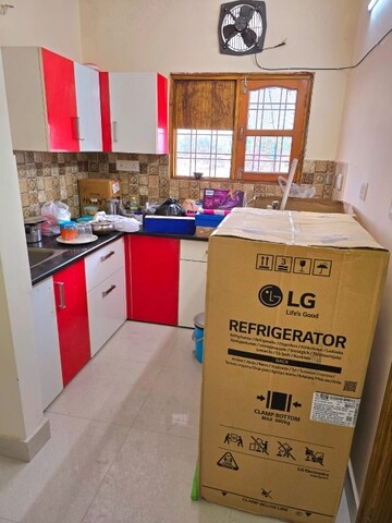 Master Bedroom in 2 BHK Builder Floor at Sahastradhara Road – for Rent