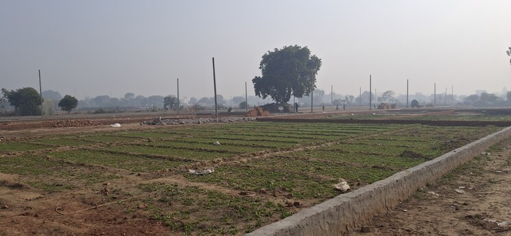 undefined, upsidc site b  100 Sq.Yd. Plot In Upsidc Site B Greater Noida 8107528